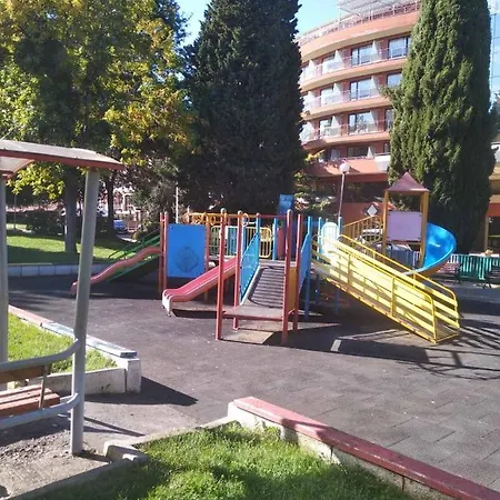 Nessebar, South Beach, Larisa, *